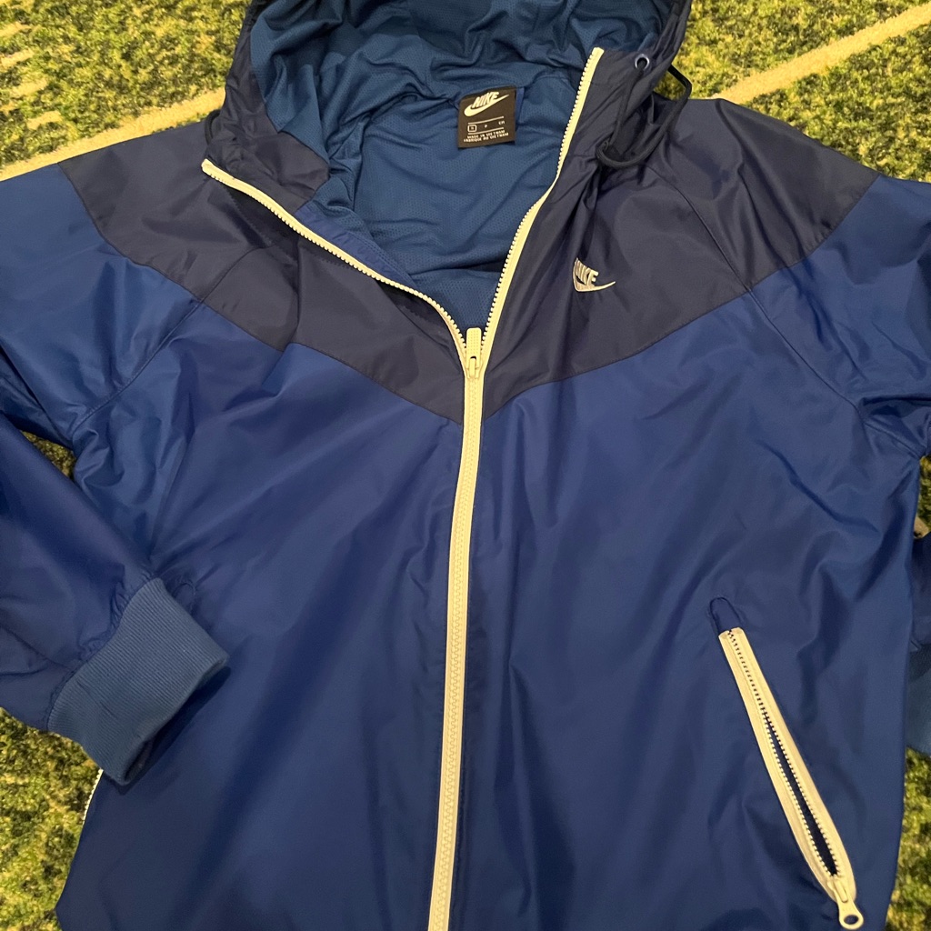 New Nike Track Windbreaker Jacket. New & Just An Awesome Jacket For Any Season.